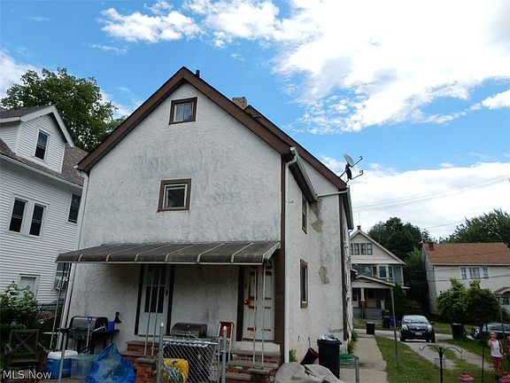 2nd image of 3644-3646 W 32nd St