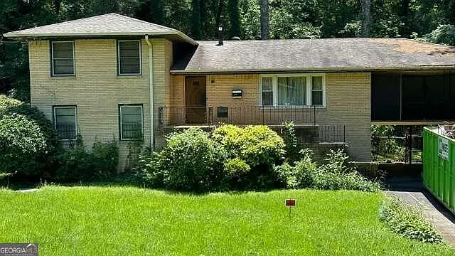 1750 Detroit Ct NW photo 1