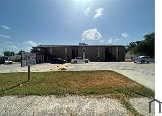 1st image of 300 Moursund Blvd APT 9