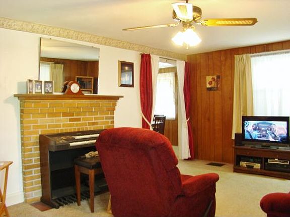5th image of 1656 Pineola Ave