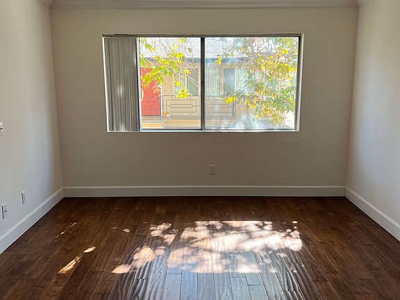 3rd image of 1517 Armacost Ave #104