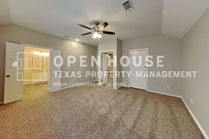 845 Royal Oak Ln — Photo 9