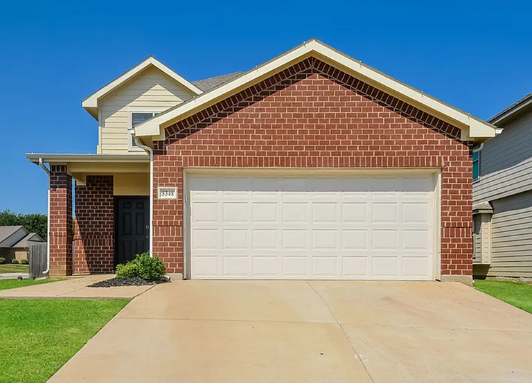 8348 Yaupon Holly Trl — Photo 1