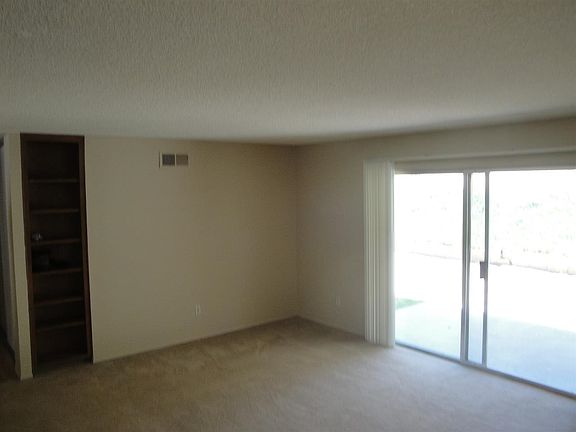 4th image of 3071 Magellan St