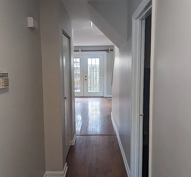 443 Nicoll Ave — Photo 1