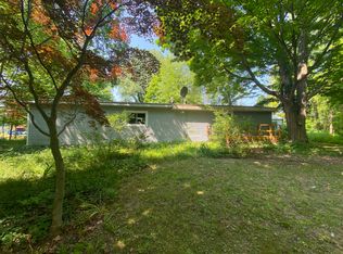 7291 Baseline Rd, South Haven, MI 49090