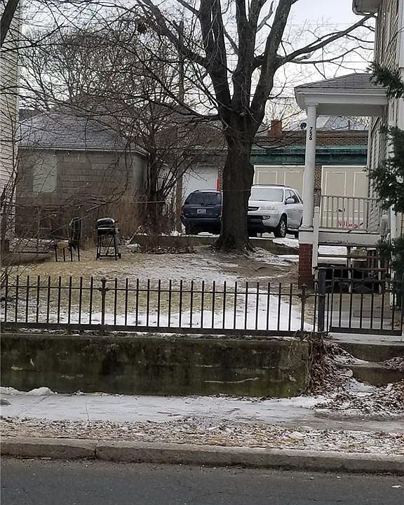 2nd image of 758 Douglas Ave