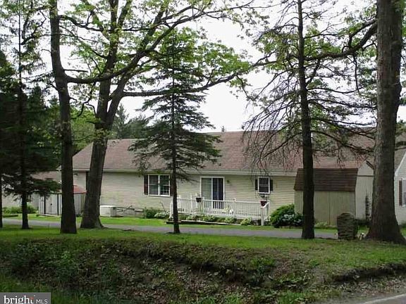 2nd image of 35 Weber Ct