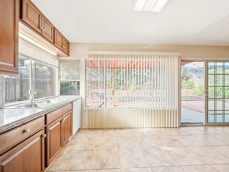 8936 Libra Dr — Photo 16
