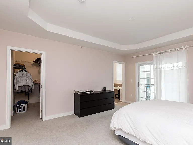 207 Brinley Ct — Photo 9