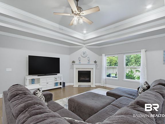 3rd image of 4184 Inverness Cir