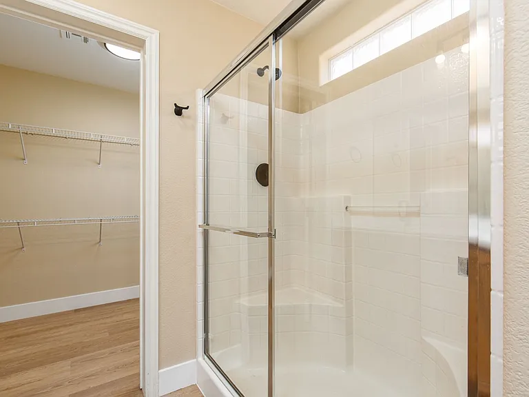 8723 Evan Lilas St — Photo 22