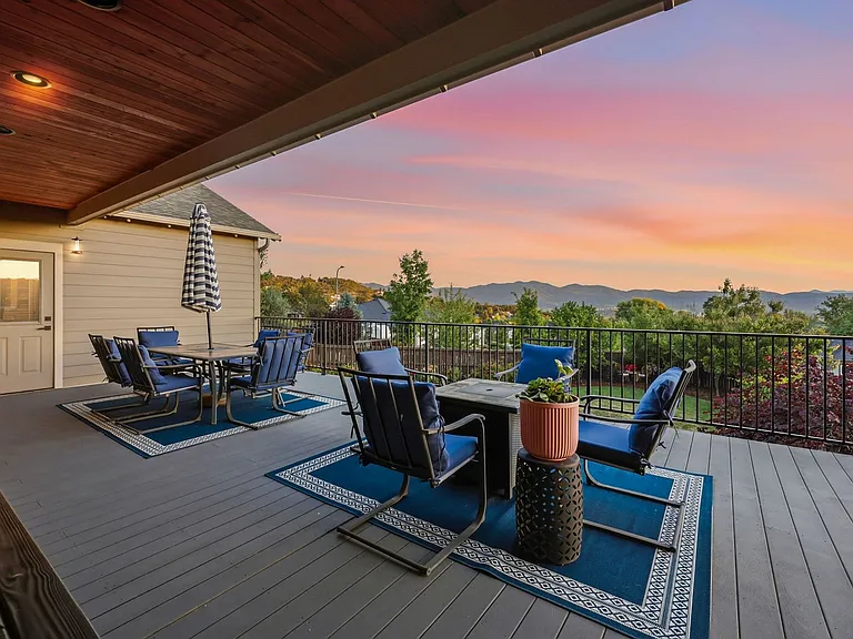 4432 Vista Pointe Dr — Photo 23
