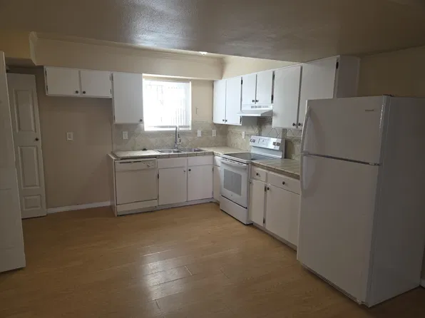 3504 Rio Robles Dr, North Las Vegas, NV 89030