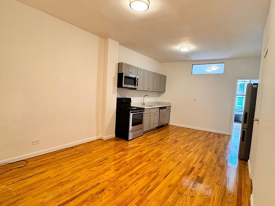 1st image of 698 9th Ave #2S