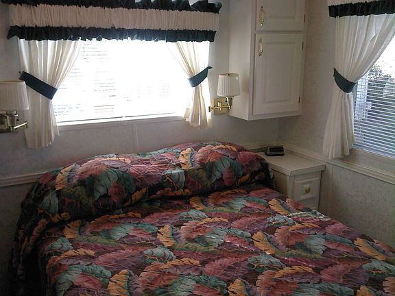 5th image of 824 Owl Ln
