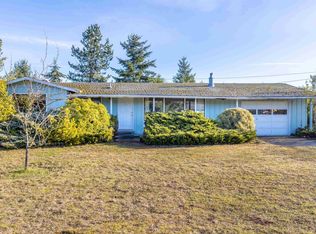 70 Valley View Dr, Sequim, WA 98382