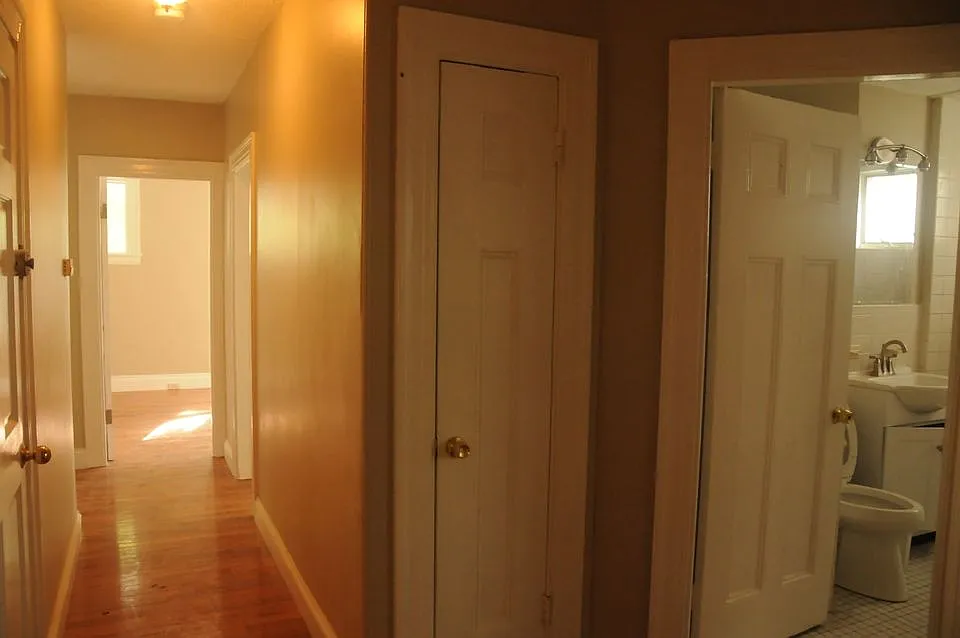 4 bed, 1400 sqft, $925 — Photo 3