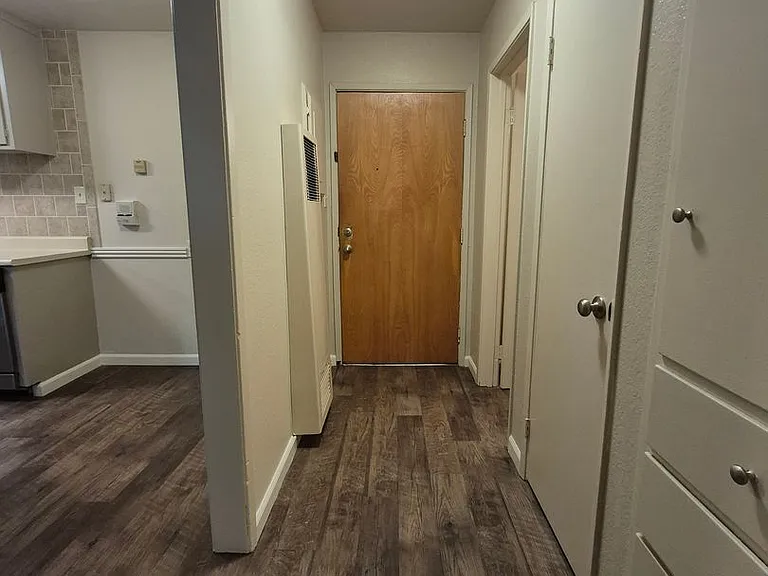 1711 N Street, Sacramento — Photo 20