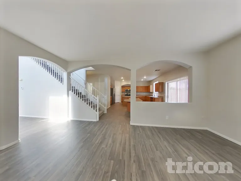 42614 W Venture Rd — Photo 2