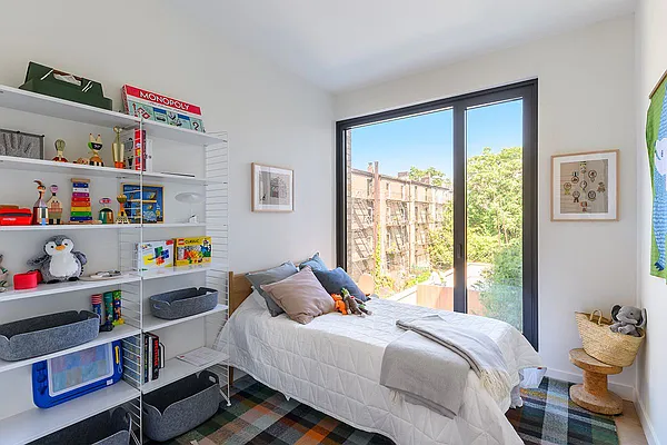 Sold by Nest Seekers International | media 20