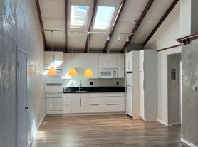 2461 Oak St, Santa Monica, CA