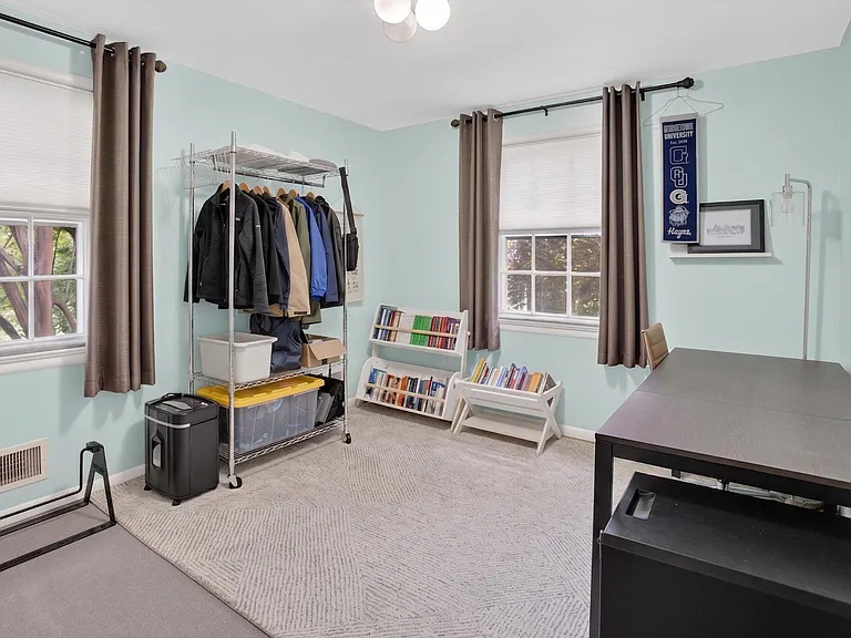 5703 Cromwell Dr — Photo 23