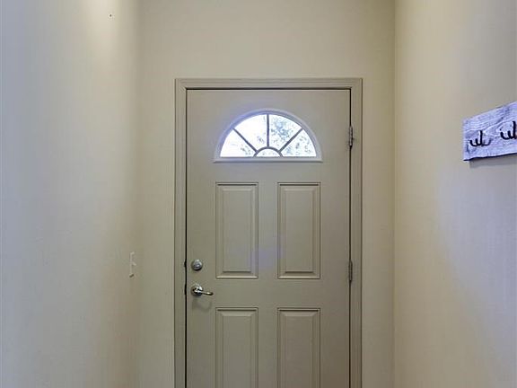2nd image of 4509 Waterford Ave
