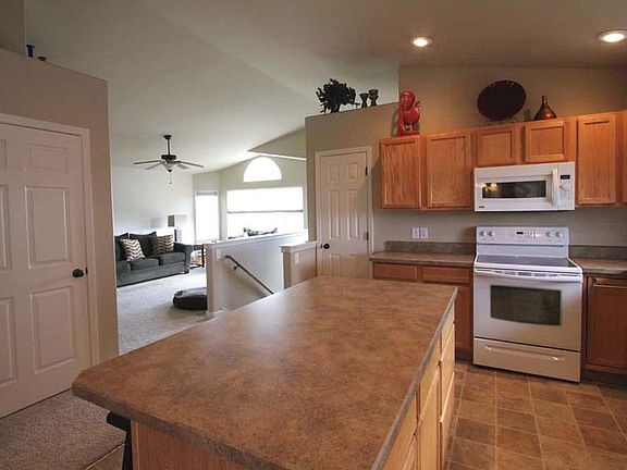 4th image of 1333 Sierra Granda Blvd
