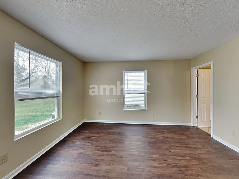 933 Balto Dr — Photo 5