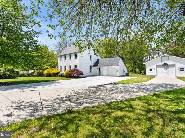 2033 Lambert Ave, Atco, NJ 08004