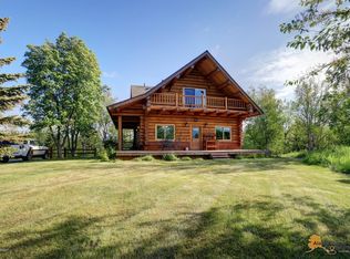605 N Golden Hills Dr, Palmer, AK 99645