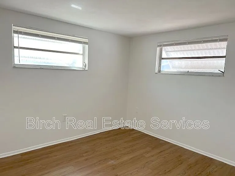4813 Elmwood St — Photo 12