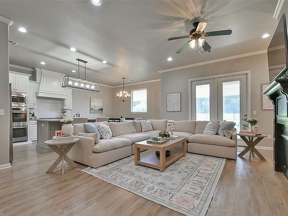 5th image of 632 Spavinaw Ln