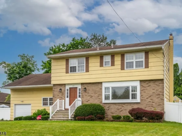 166 Troy Rd, East Hanover Twp., NJ 07936