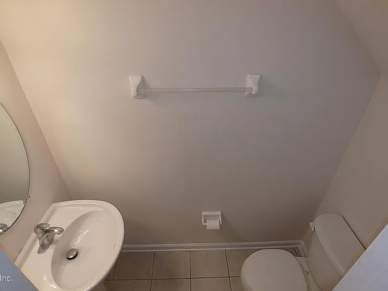 11073 Castlemain Cir E — Photo 15