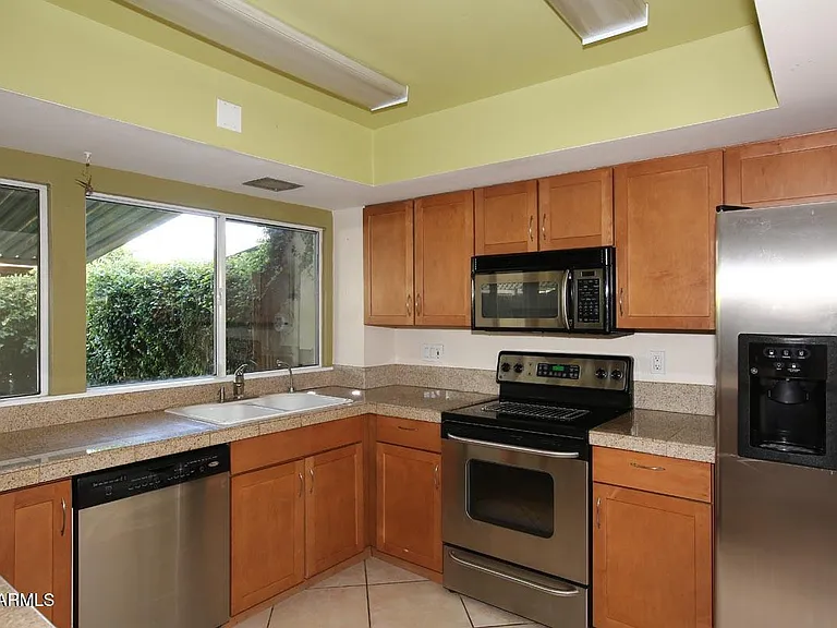 5114 N Granite Reef Rd — Photo 3