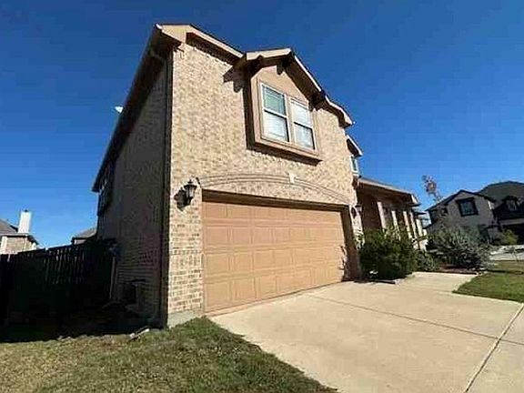 2nd image of 1721 Emma Pearl Ln