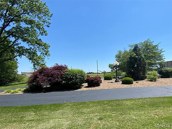 3rd image of 65 Northside Dr