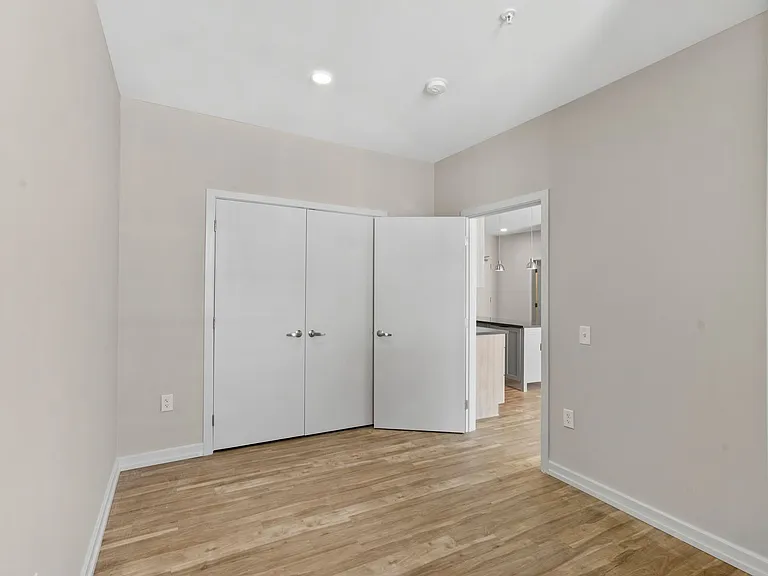 The Keystone Apartments — Photo 101