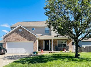 72 Pin Oak Ct, Whiteland, IN