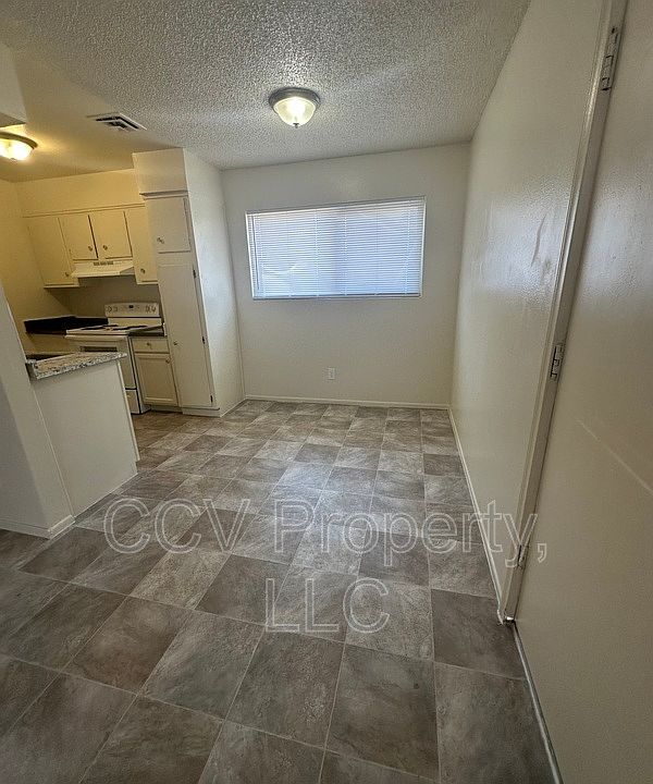 1st image of 2600 E Mesquite Ave APT 4