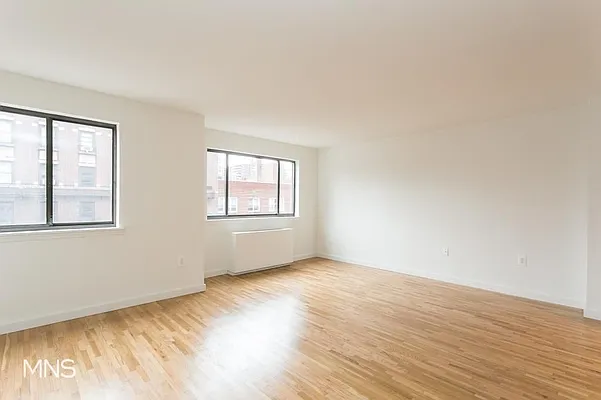 Rented by MNS Marketing | media 15