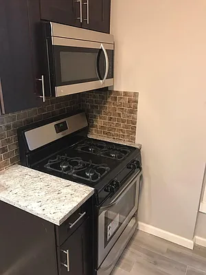 Rented by HFF Realty LLC | media 8