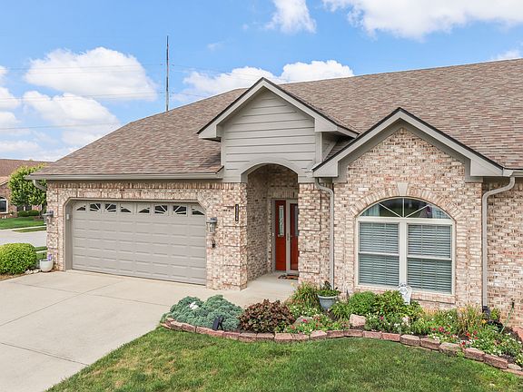 2nd image of 4206 Parma Ct