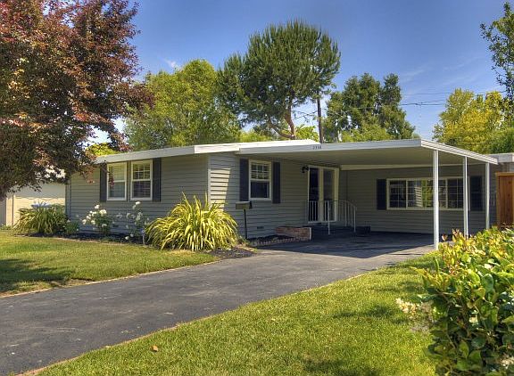 2nd image of 2358 Sunny Vista Dr