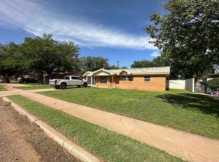 1108 S Lons St, Brownfield, TX 79316