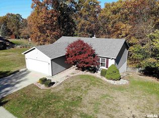 3705 W Saymore Ln, Peoria, IL