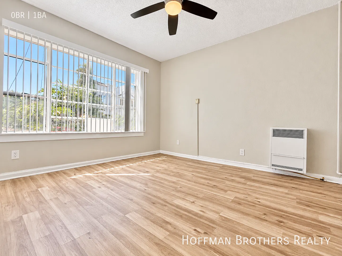 *1 Month Free*Updated Studio in City West with Updated Kitchen & All Utilities Included — Photo 1
