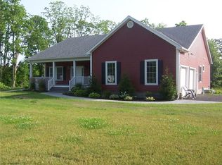 9551 Fargo Rd, East Bethany, NY 14054